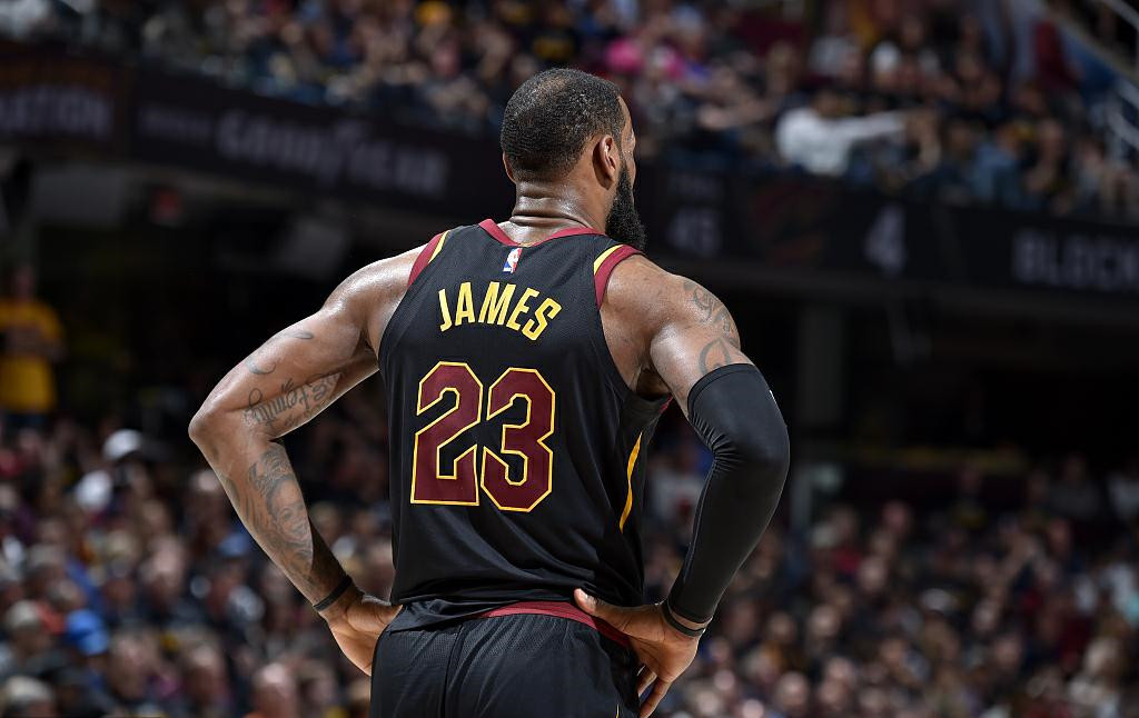 狮收入囊中 狮收入囊中